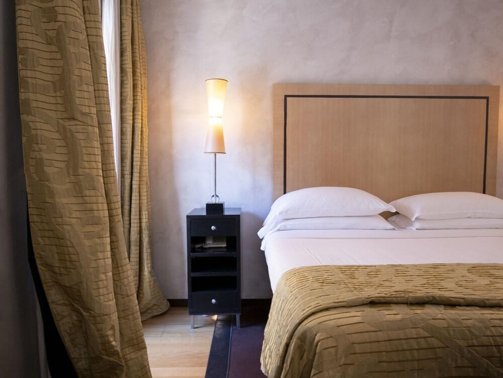 Intown Luxury House Hotel Rome Exterior photo