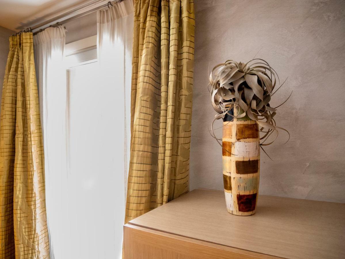 Intown Luxury House Hotel Rome Exterior photo